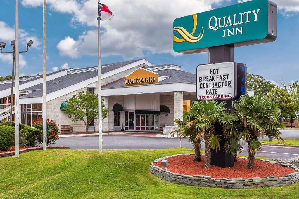 Quality Near Inn Greenville